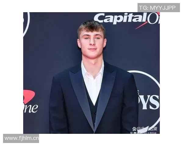 弗拉格未来可期赛季中段将展现更强实力