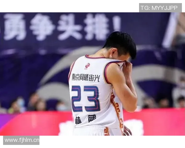 林葳展现高球商和控卫才能英语水平显著提升令人赞叹